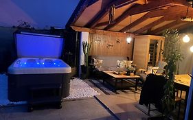 Villa Noa Jacuzzi & Sauna